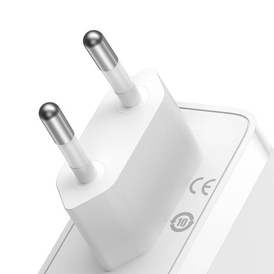 Baseus GaN5 Pro 140W Netzteil mit 2x USB-C und USB-A Anschluss inklusive 1m USB-C auf USB-C Kabel