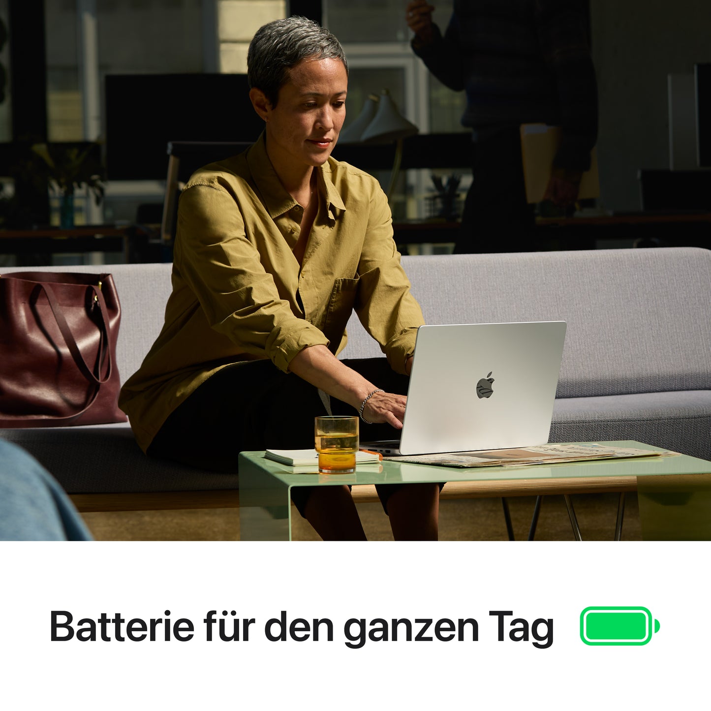 MacBook Pro 14 Zoll mit M4 Pro Chip, 14-Core CPU und 20-Core GPU, 24GB, 1TB SSD, space schwarz