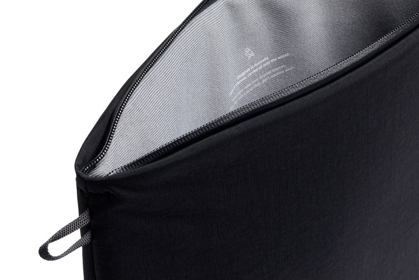 Bellroy Lite Laptop Sleeve 15“ und 16 Zoll - Black
