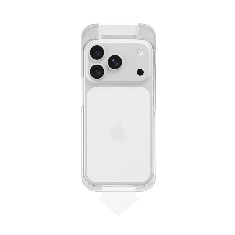 Üç kamera merceğine sahip beyaz bir iPhone, Epico Anti Reflective Privacy-Panzerglas für iPhone 18 Pro Max – mit Installationskit adlı şeffaf koruyucu kılıfın içinde yer almaktadır. Telefonun arka yüzünde Apple logosu görülmekte olup, alt kısımda aşağıyı gösteren beyaz bir ok bulunmaktadır.