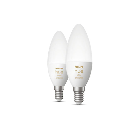 Zwei Philips Hue White Ambiance E14 smarte LED Lampen im Doppelpack, mit Kerzenform und E14-Sockel, stehen aufrecht auf weißem Hintergrund. Kompatibel mit Hue Bridge für smarte Lichtsteuerung.