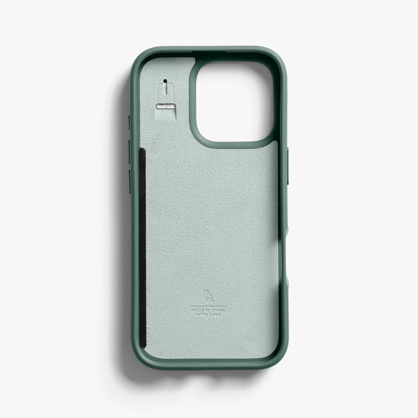 Bellroy Phone Case - 3 card iPhone 16 - Agave