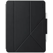 Yan tarafına stylus takılı, Black Pitaka Folio 3 iPad Pro 13 inç (M4/M5) katlanabilir tablet kılıfı.