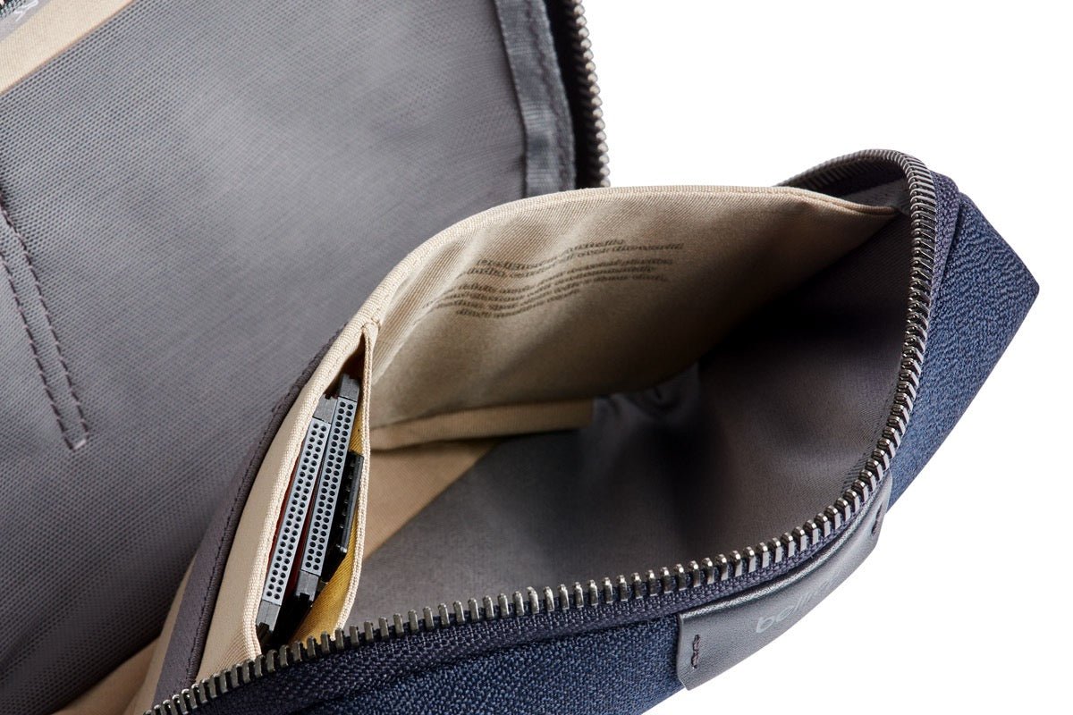 Bellroy Tech Kit Compact - Navy