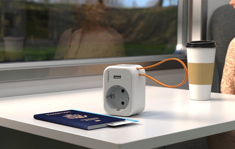 Tessan Reisestecker mit USB-C Kabel und USB-A Anschluss 