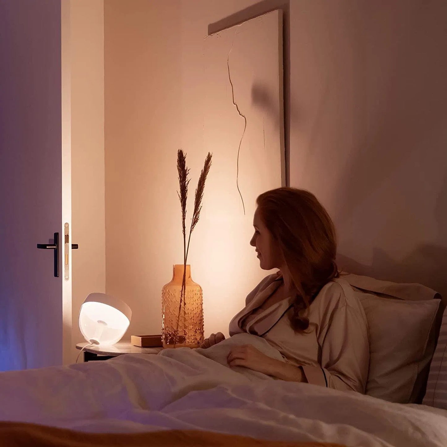 Philips Hue Iris Tischleuchte, silber<