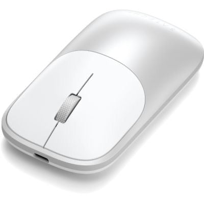 Die Satechi Slim EX Wireless Mouse Silver besticht durch ein schlankes, minimalistisches Design mit einem Scrollrad und ist damit das ideale Zubehör für jede minimalistische Arbeitsplatzausstattung; hier aus einer leicht schrägen Draufsicht gezeigt.