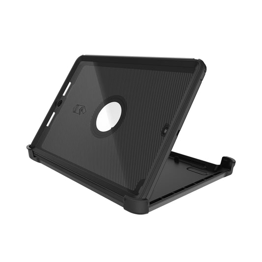 Der Onlineshop Otterbox Defender Case für iPad 10.2 Zoll, schwarz, hat eine strukturierte Rückseite, integrierte Ständer, runde Aussparung und verstärkte Ecken - ein robustes Design inspiriert von getesteten OtterBox-Produkten.