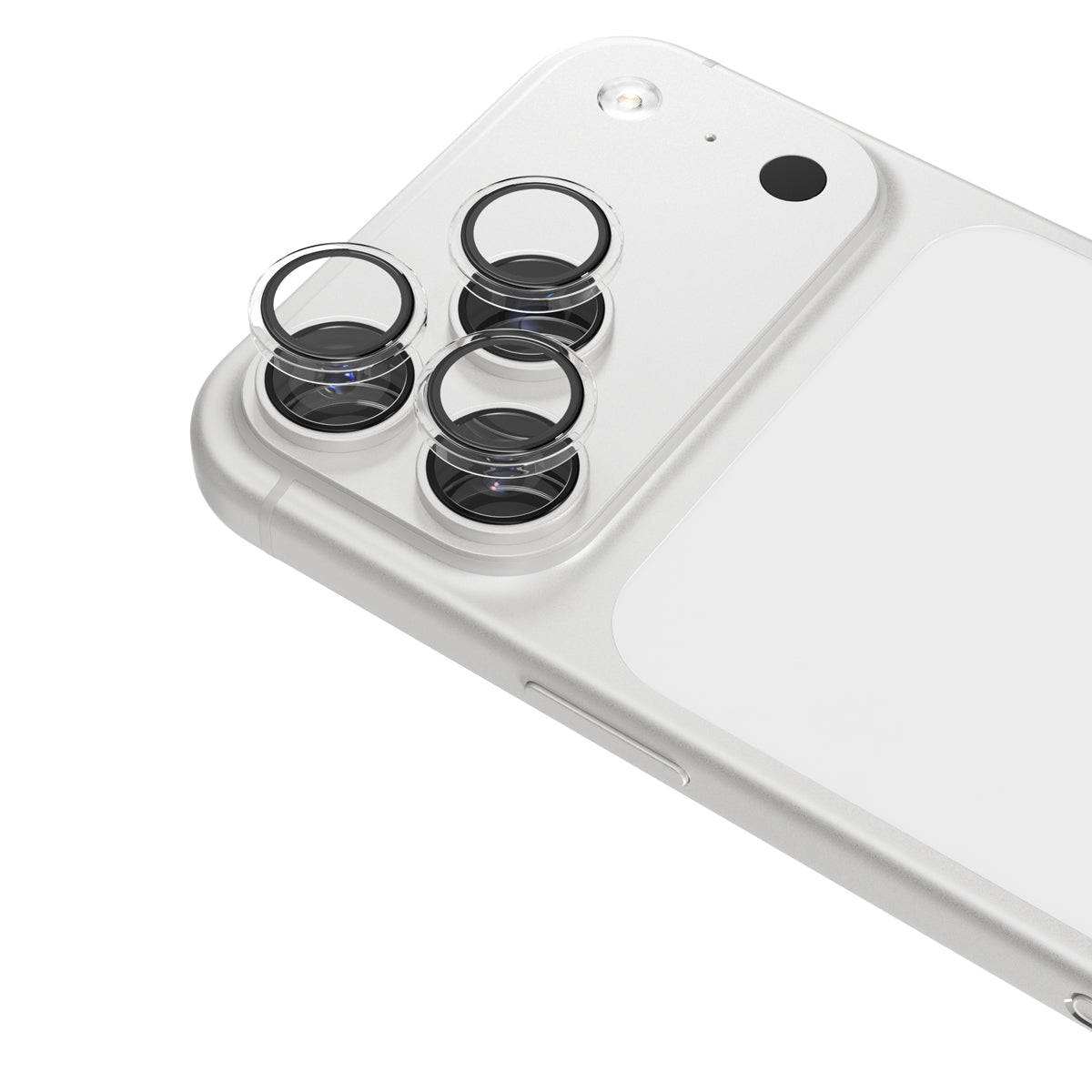 Nahaufnahme der hinteren Ecke eines weißen Smartphones mit vier Kameralinsen mit Metallringen, einem Blitz und einem schwarzen Sensor – alles aus kristallklarem Glas gefertigt, das für höchste Strapazierfähigkeit sorgt. Das schlanke, minimalistische Design wird zusätzlich durch den Epico-Kameraschutz für das iPhone 17 Pro Max/18 Pro Max inklusive Schutz für die Kameraleiste geschützt, der dafür sorgt, dass Ihr Gerät makellos bleibt.
