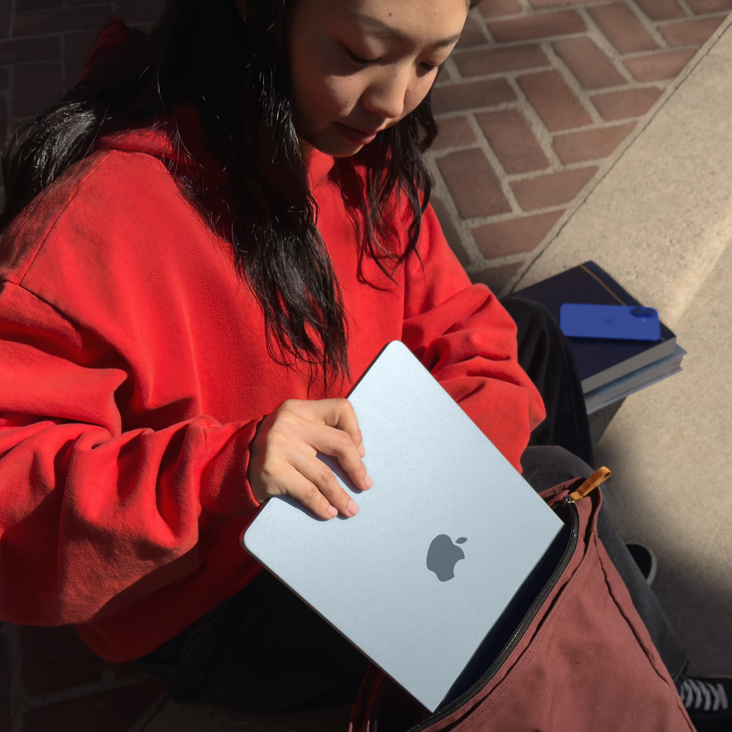 MacBook Air 13 Zoll mit M4 Chip, 10-Core CPU und 10-Core GPU, 24GB, 512GB SSD, polarstern