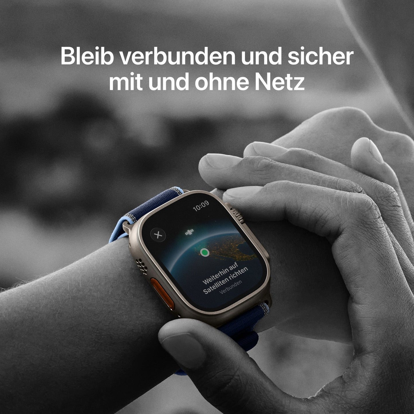 Apple Watch Ultra 3 GPS + Cellular 49mm Schwarzes Titan Case mit Schwarz/Kohle Trail Loop - M/L
