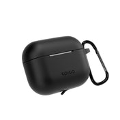 Die Epico Silikonschutzhülle AirPods Pro 3 in schwarz von Epico verfügt über einen Karabinerclip zum einfachen Tragen, ideal zum Schutz Ihrer Ohrhörer. Abgebildet auf weißem Hintergrund.