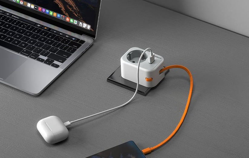 Tessan Reisestecker mit USB-C Kabel und USB-A Anschluss 