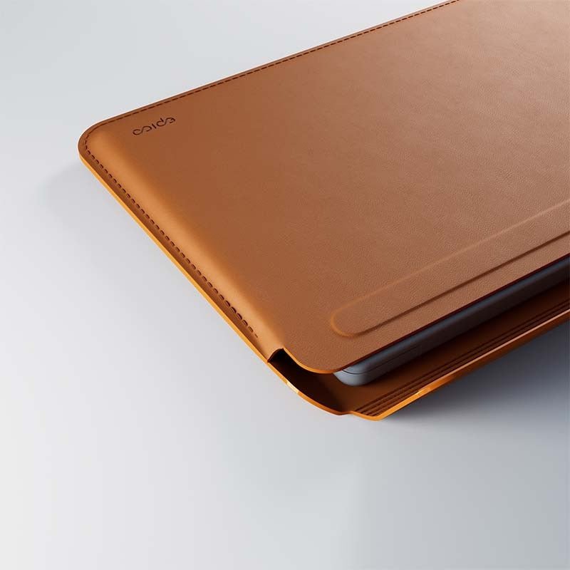 Epico Leder Sleeve für MacBook Air 15“ - braun