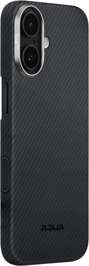 Eine Nahaufnahme eines iPhone 17 in der ultradünnen PITAKA Aramid Ultra Slim-Hülle in Schwarz, die erstklassigen Schutz bietet. Zwei Kameralinsen und ein Blitz sind zu sehen, während der Markenname PITAKA unten auf der Hülle zu erkennen ist.