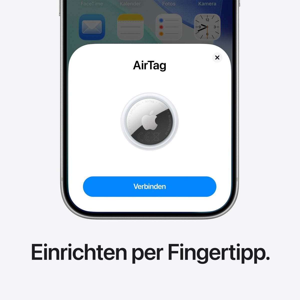 Auf dem Bildschirm eines Smartphones wird ein Einrichtungs-Popup mit der Aufschrift Wo ist? für einen Apple AirTag, 4er-Pack (2026), angezeigt, das das Gerät, eine Schaltfläche Verbinden und den deutschen Text Einrichten per Fingertipp zeigt.